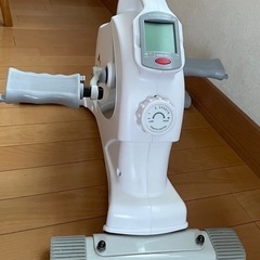 アルインコ(ALINCO) フィットネスバイク エアロマグネティックバイク ミニ 8段階負荷 大型液晶メーター 省スペース AFB2018W の画像