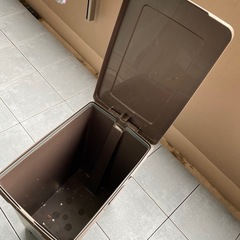 45L ゴミ箱の画像