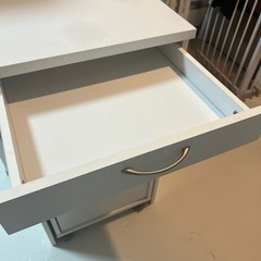 お取引中
【24日夜限定！200円引取お礼】プロジェクター台とプリンター台セットの画像