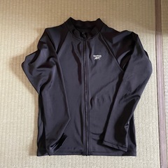 USED ラッシュガード 美品