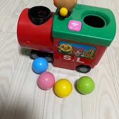 アンパンマン ボールがアンパンマンとびだす！ はしるよポンポンSLマンの画像