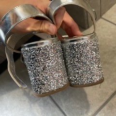 miumiuシルバーサンダルお譲りしますの画像