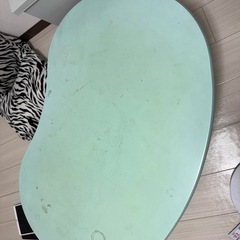 テーブル
