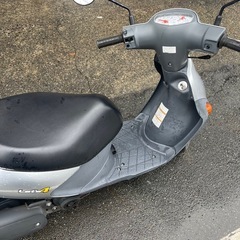 【現状格安車両】 スズキ　レッツ4 グレー　FI  エンジン始動OK 原付の画像
