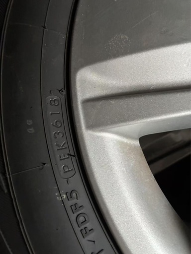 トヨタハリアーエレガンス中古ホイールタイヤ付き225/65R17 タイヤ2018年製