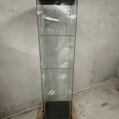 IKEA デトルフ ガラスショーケース 4段