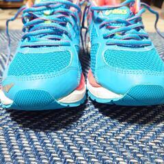 ほぼ新品人気色　asics アシックス GT-2000 極上 レディース＆ジュニアの画像