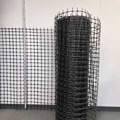 ■送料無料■ 幅100㎝×長さ10ｍ 海外PE製 トリカルネット/プラスチックネット/網/角目ネット/ディスプレイ/落下防止/DIY/棚/ラック/建助 送料無料の画像