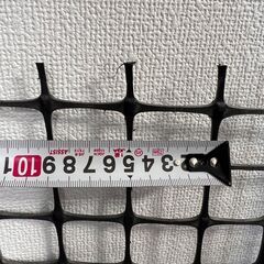 ■送料無料■ 幅100㎝×長さ50ｍ 海外PE製 トリカルネット/プラスチックネット/網/角目ネット/ディスプレイ/落下防止/DIY/棚/ラック/建助の画像