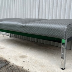 ソファ コクヨ？ 背もたれ無し グレーの画像