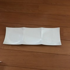 お皿の画像