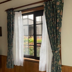 カーテン　丈135cm 2枚　無料です。