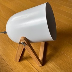 ニトリ テーブルランプ