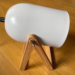 ニトリ テーブルランプの画像