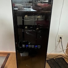 ワインセラー‼️　別料金で新品のワインとシャンパンもござい…