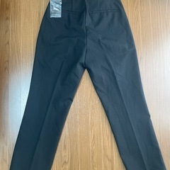 ユニクロ パンツ 黒 Sサイズの画像