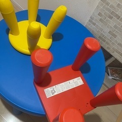 【IKEA】MAMMUT マンムット 子ども用テーブル&イス　3点セット　室内/屋外用 美品の画像
