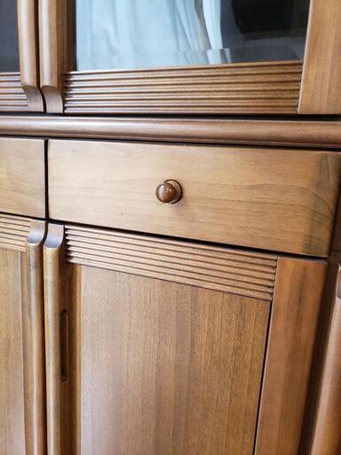 最終値下げ※井口家具※木製ブラウン食器棚 ガラス扉付き 最終値下げ※井口家具※木製ブラウン食器棚 ガラス扉付き 最終値下げ※