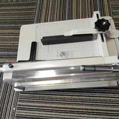 業務用裁断機 858A4の画像