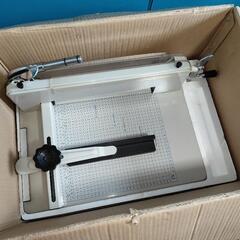 業務用裁断機 858A4の画像