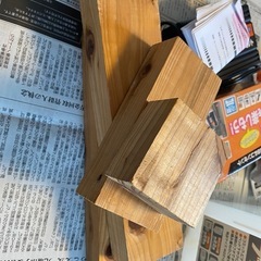 【受け渡し者確定】けん引ベルト、車載インバータ、木片４個をプラケース付きセットで　0円の画像