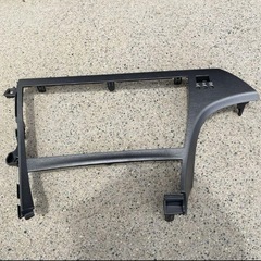 zvw30 30プリウス　9インチナビパネル　早期取引希望