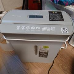 アイリスオーヤマ　シュレッダー