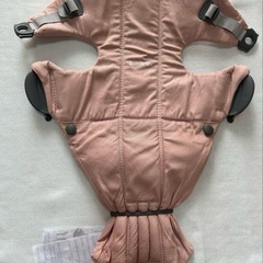 babybjorn ベビーキャリアミニ 抱っこひも ダスティピンクの画像