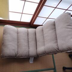 【決まりました 6/28 10-11時】座椅子　ベージュの画像