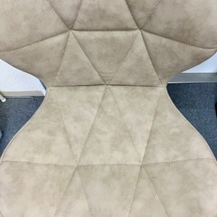 ＊美品＊ 昇降式オフィスチェア キルティング合皮カバー ナチュラルカラー PANNA（株）ヤマソロ の画像