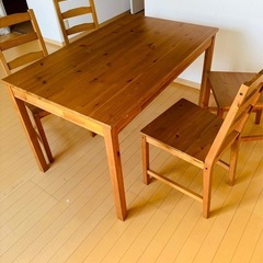 IKEAダイニングテーブル＆椅子4脚セット