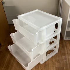 プラ衣装ケース【町田市再生家具】　0624Ａの画像