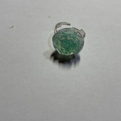 ブルーエメラルド色 指輪 フリーサイズ  の画像