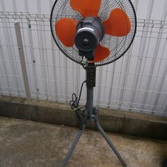 ■配達可■YAMAZEN 45cm 工業扇風機 工場扇 YKS-A45 スタンド式 風量3段階 首振り 大型扇風機 工場 作業　　の画像