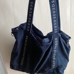 GUESS ショルダーバッグの画像
