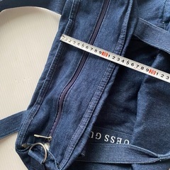 GUESS ショルダーバッグの画像