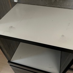 食器棚の画像
