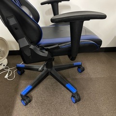 ゲーミングチェアの画像