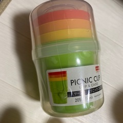 ピクニック用お皿とコップ スプーン フォークおままごとにもの画像