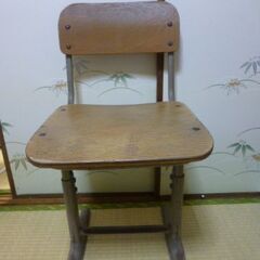 レトロ　学校の椅子