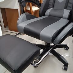 ★ジモティ割あり★  ゲーミングチェア ブラック/グレー H123×D62×W66 クリーニング済み HJ6888の画像