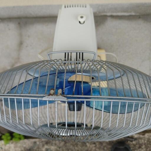 昭和レトロ 扇風機 真ん中の軸が カタカタ言います (熊本) 本