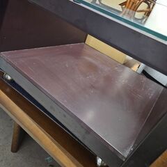 リサイクルショップどりーむ天保山店　No2767　お買い得品♪　ガラステーブル　キャスター付きの画像