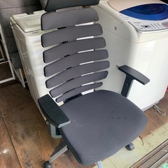 ★美品✨ゲーミングチェア💺の画像