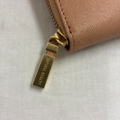 【ジャングルジャングル守口店】NATURAL　BEAUTY 長財布　ラウンドファスナー　ブラウン W19×D2.2×H10の画像