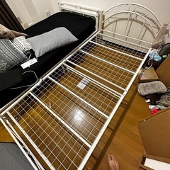 🛏【美品ベッドフレーム（来客用のみ使用）】  ✨シングルサイズ・...