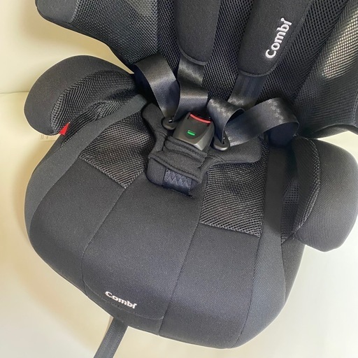 Combi チャイルドシート ブラック ジョイトリップエアスルーGG