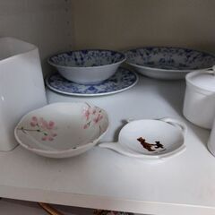 食器の画像