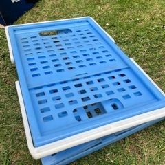 【災害対策に】キャンプ アウトドア用品 ウォータージャグ 折りたたみカゴ 2点セットの画像