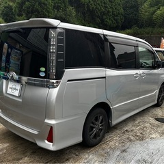 ヴォクシー♪H26年式⭐︎グレード:ZS⭐︎車検切れ♪走行126800kmの画像